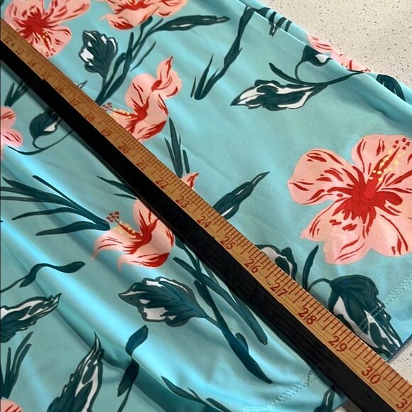 Bad Birdie Aqua Floral Stretch Polo Shirt Size XL - Picture 7 of 7